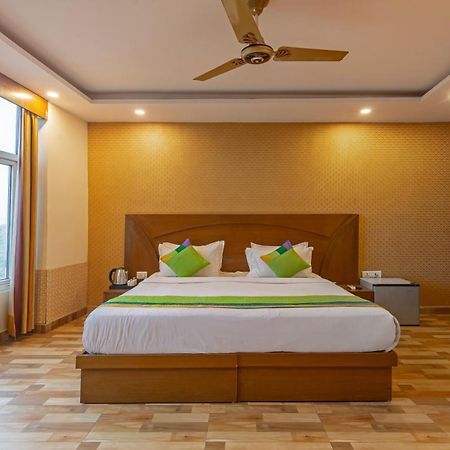 Treebo Green View, Noida Indirapuram Экстерьер фото