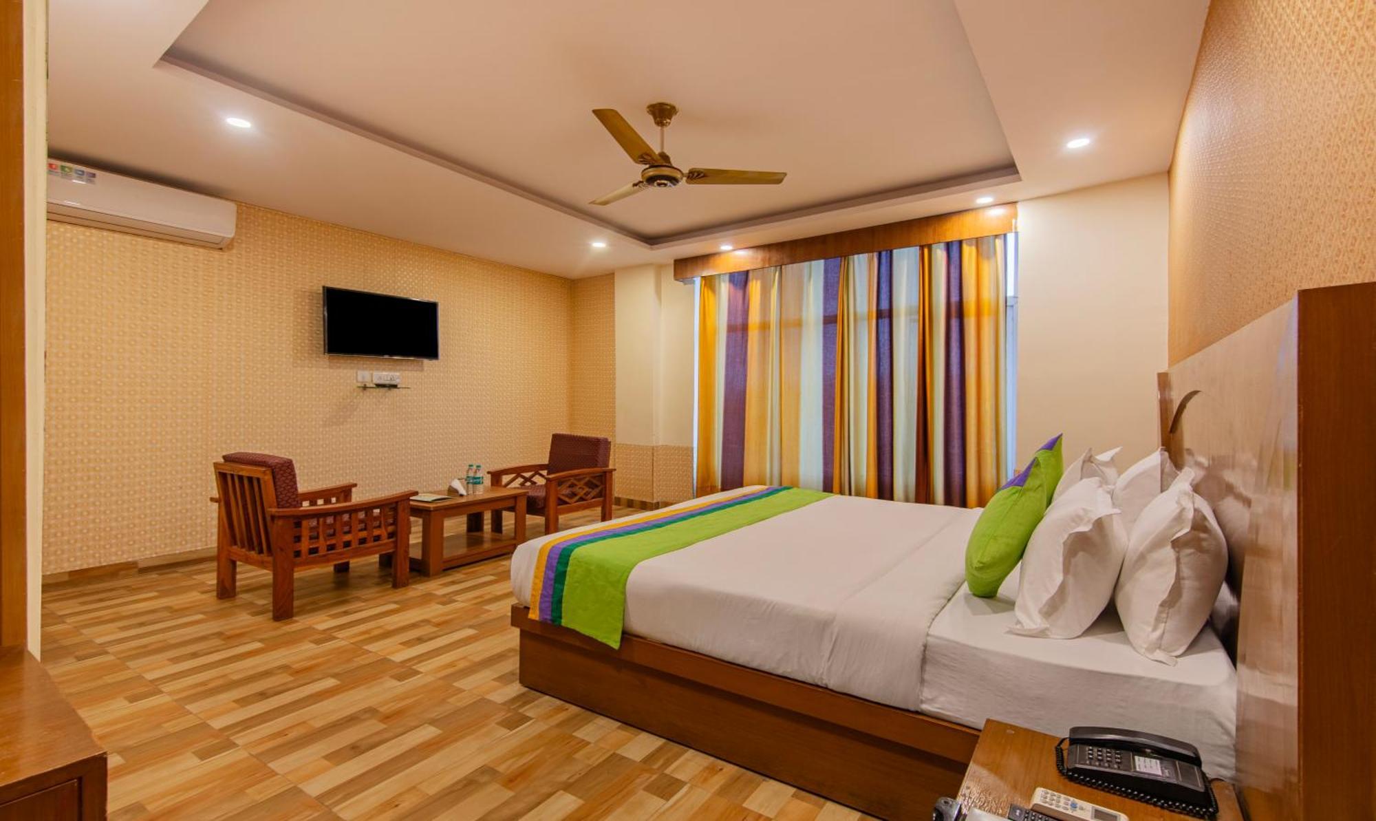Treebo Green View, Noida Indirapuram Экстерьер фото