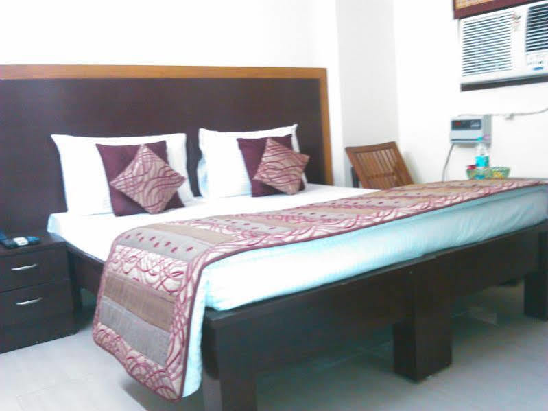 Treebo Green View, Noida Indirapuram Экстерьер фото