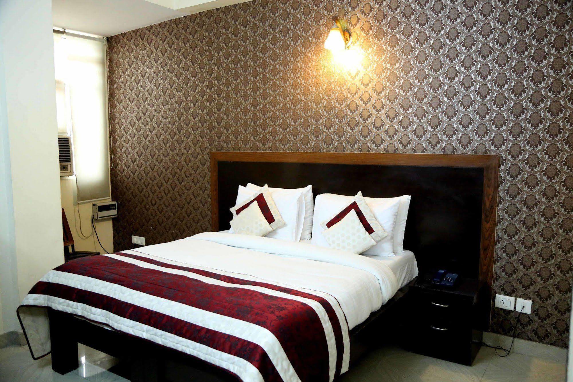 Treebo Green View, Noida Indirapuram Экстерьер фото